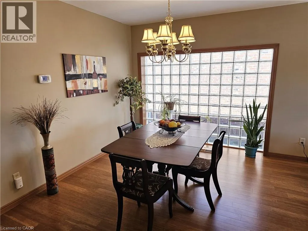 42 DONLY Drive S Unit# 11, #11