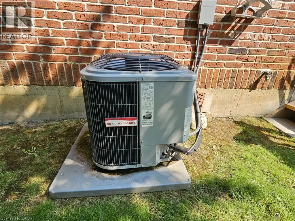 42 DONLY Drive S Unit# 11, #11