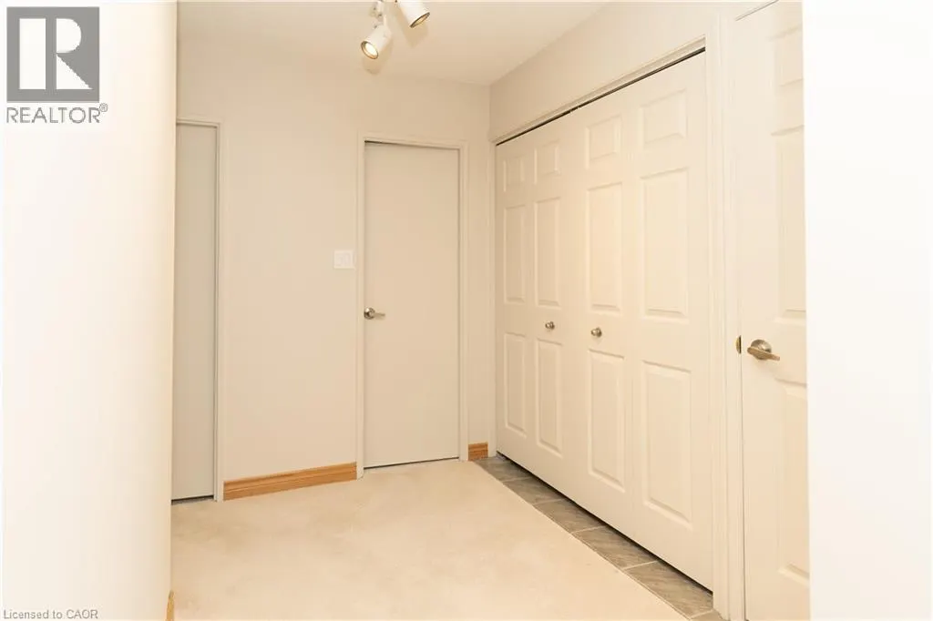 500 GREEN Road Unit# 303, #303