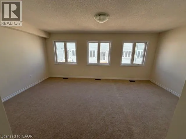 102 MCGILL Avenue