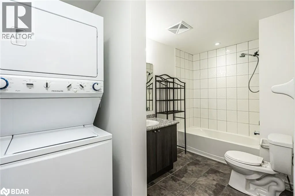 40 FERNDALE Drive S Unit# 209, #209
