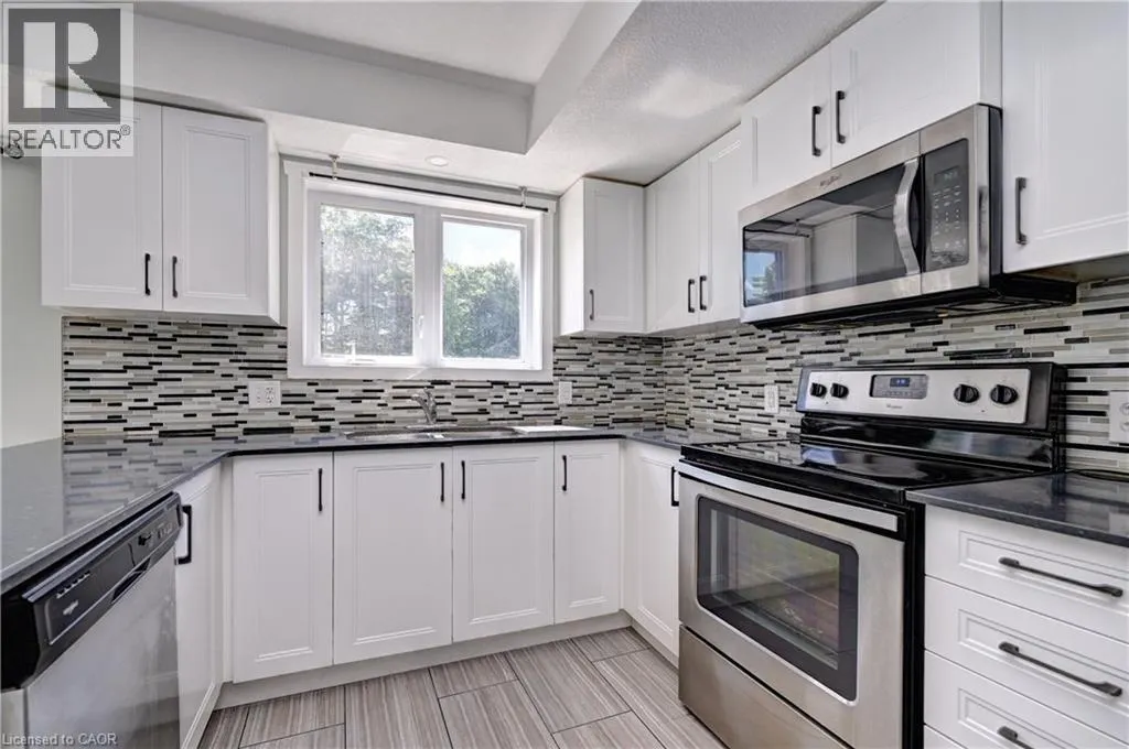 190 CENTURY HILL Drive Unit# A4, #A4