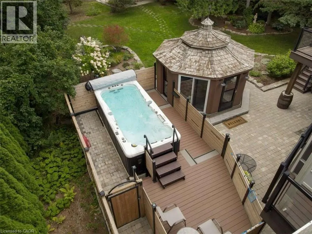 527 RIVER Road