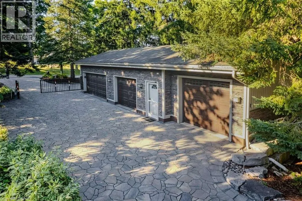 527 RIVER Road