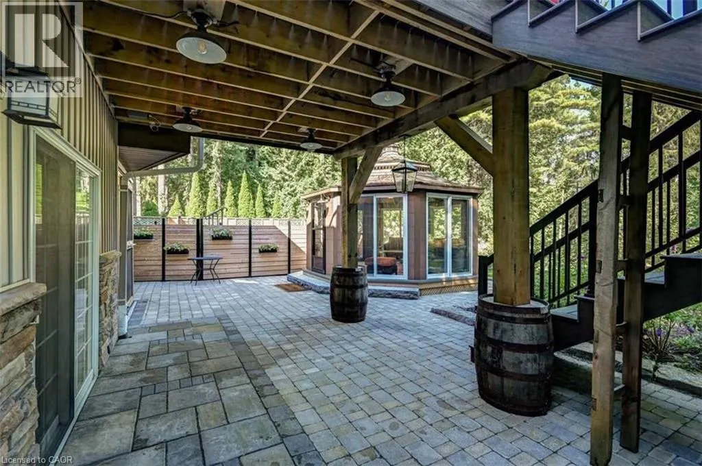 527 RIVER Road