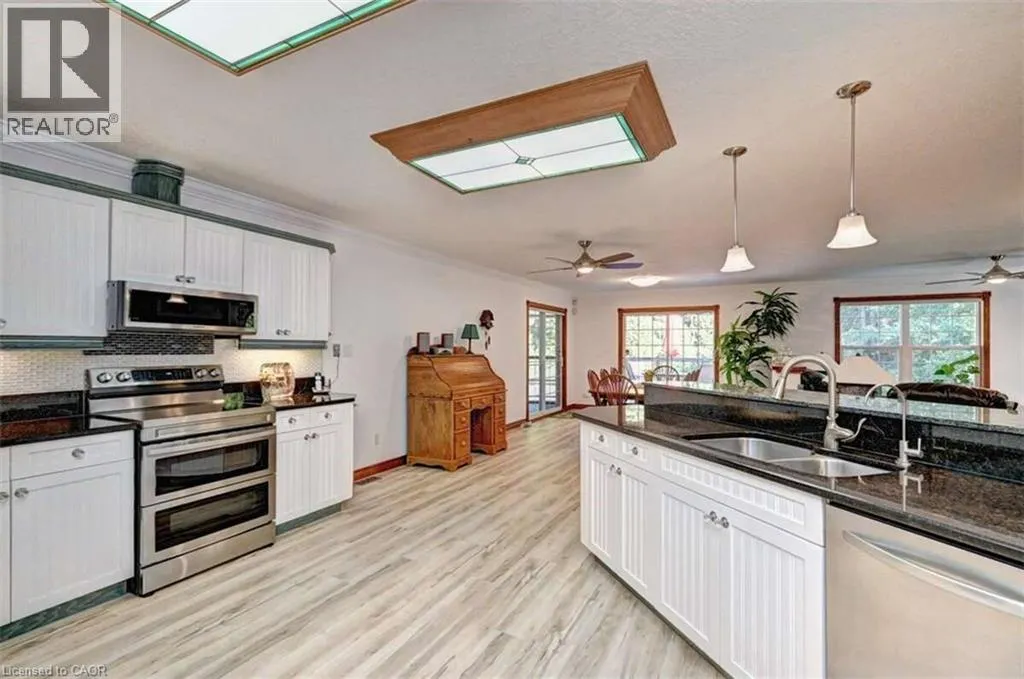 527 RIVER Road