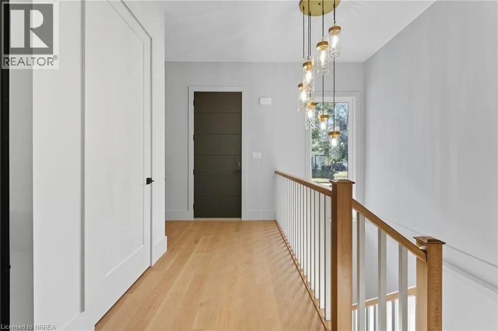 141 PARKSIDE Drive