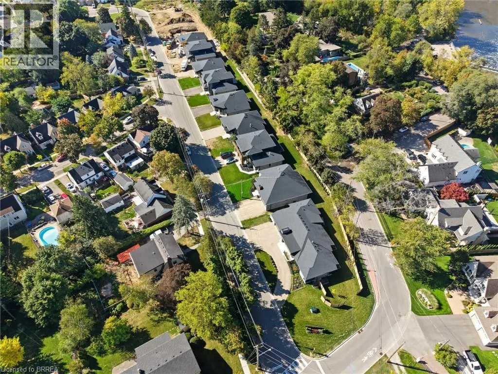 141 PARKSIDE Drive