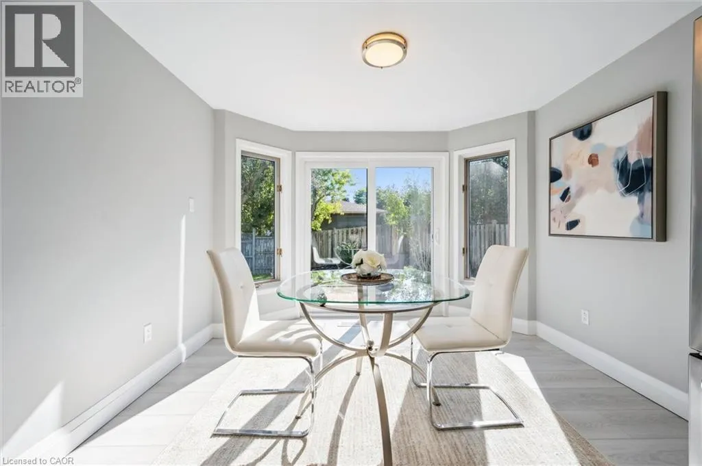 31 PARKLAND Crescent