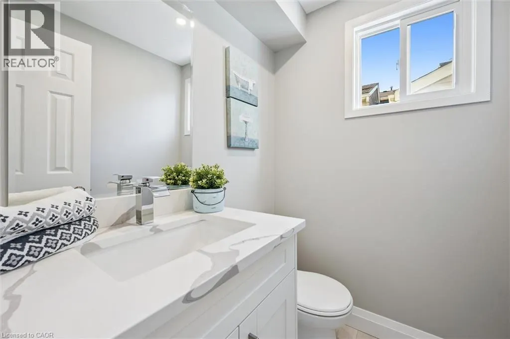 31 PARKLAND Crescent