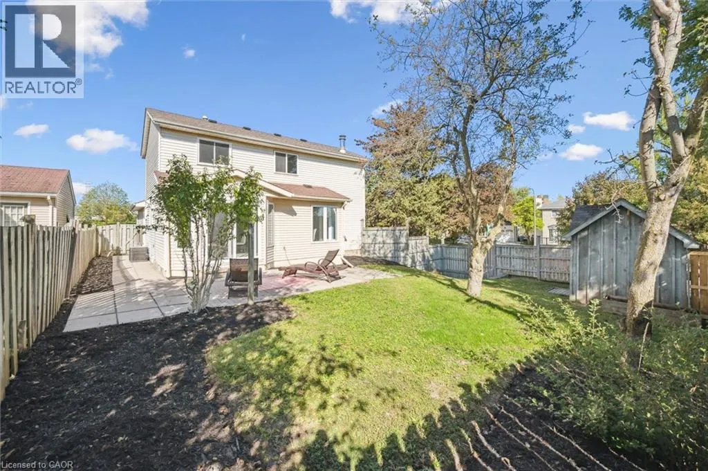 31 PARKLAND Crescent