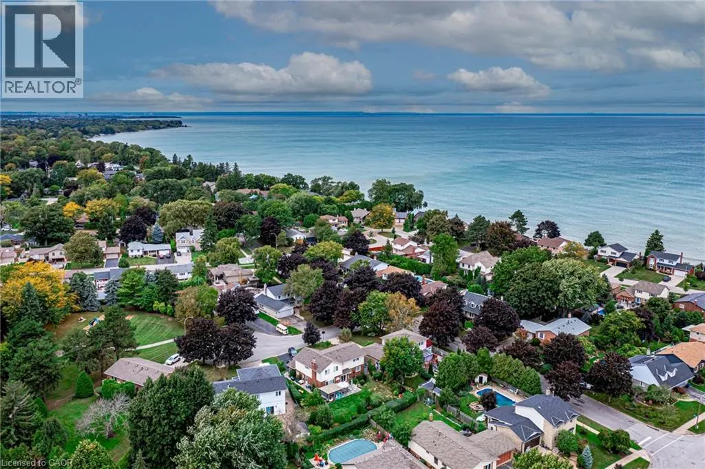 15 BLUE FOREST Drive