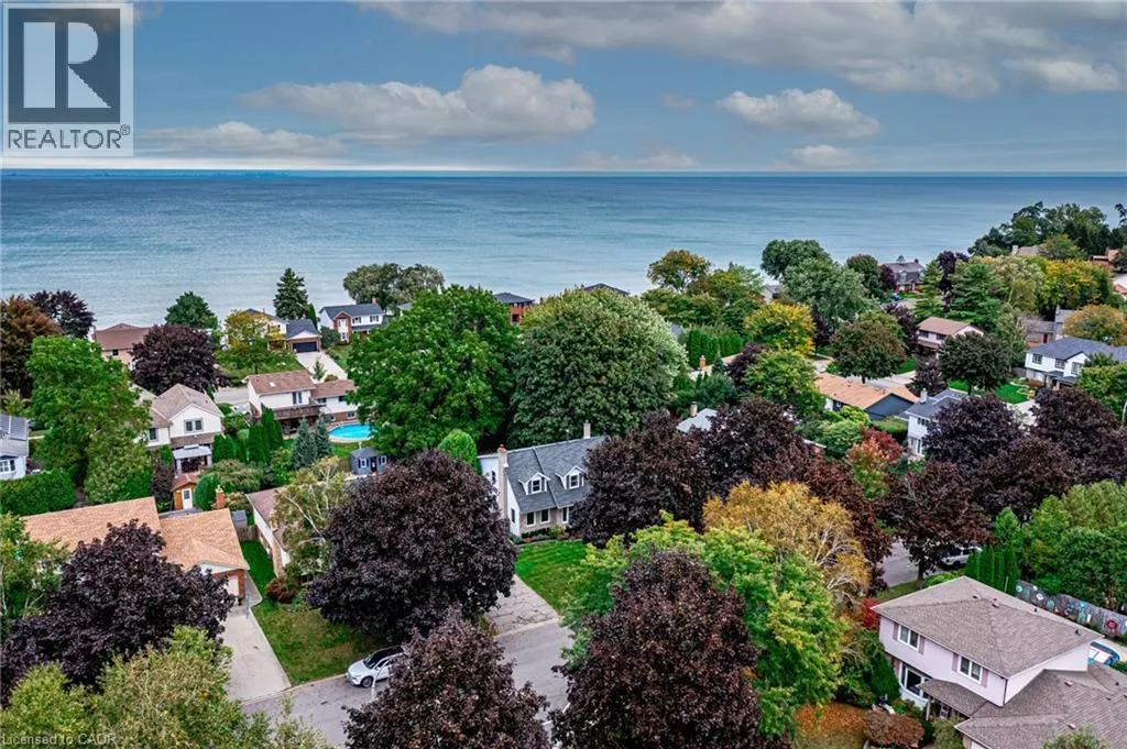 15 BLUE FOREST Drive