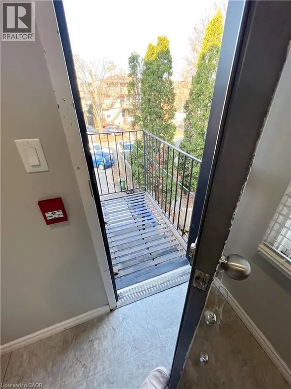 70 VICTORIA Avenue Unit# 3, #3