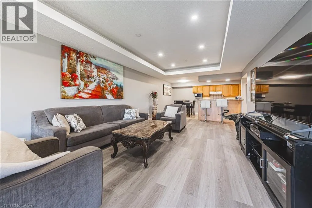990 GOLF LINKS Road Unit# 308, #308