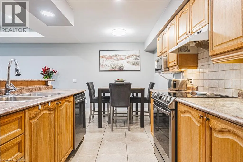990 GOLF LINKS Road Unit# 308, #308