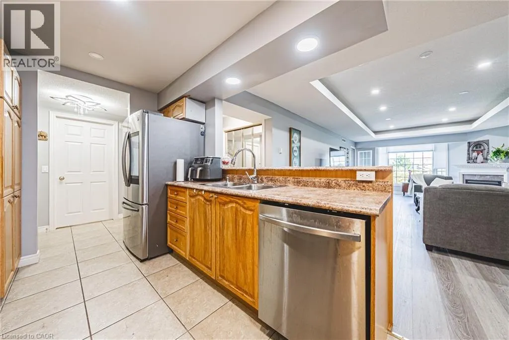 990 GOLF LINKS Road Unit# 308, #308