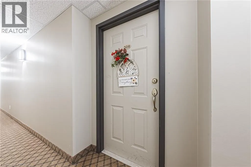 990 GOLF LINKS Road Unit# 308, #308