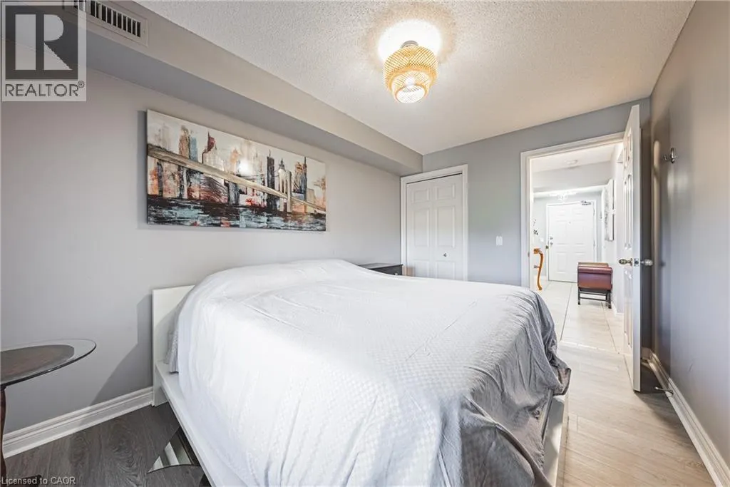990 GOLF LINKS Road Unit# 308, #308