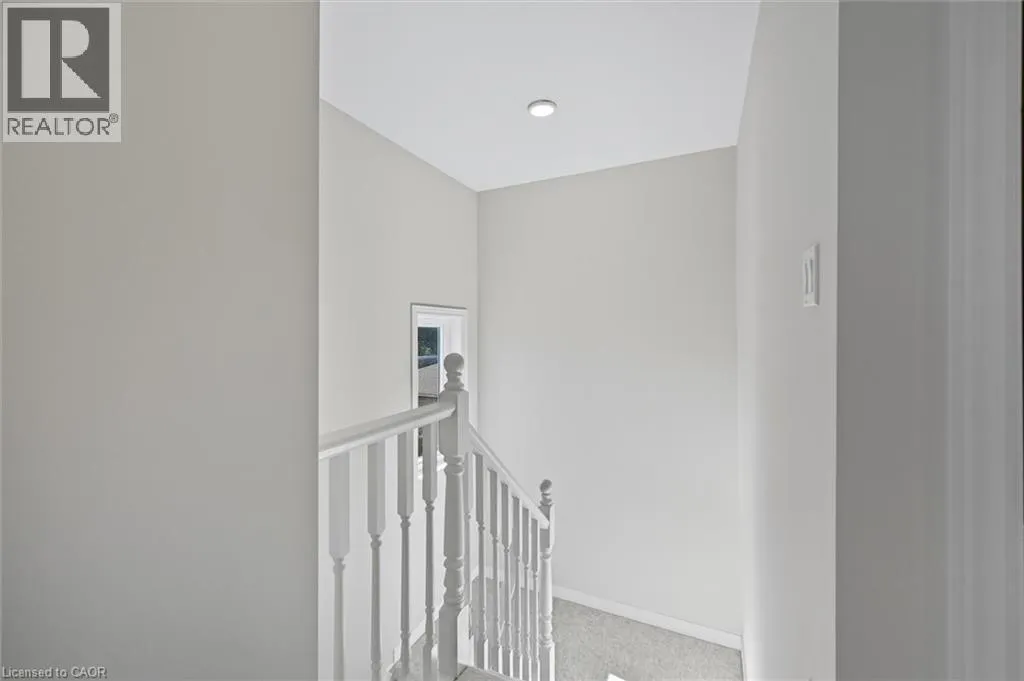 88 WOOD Street E