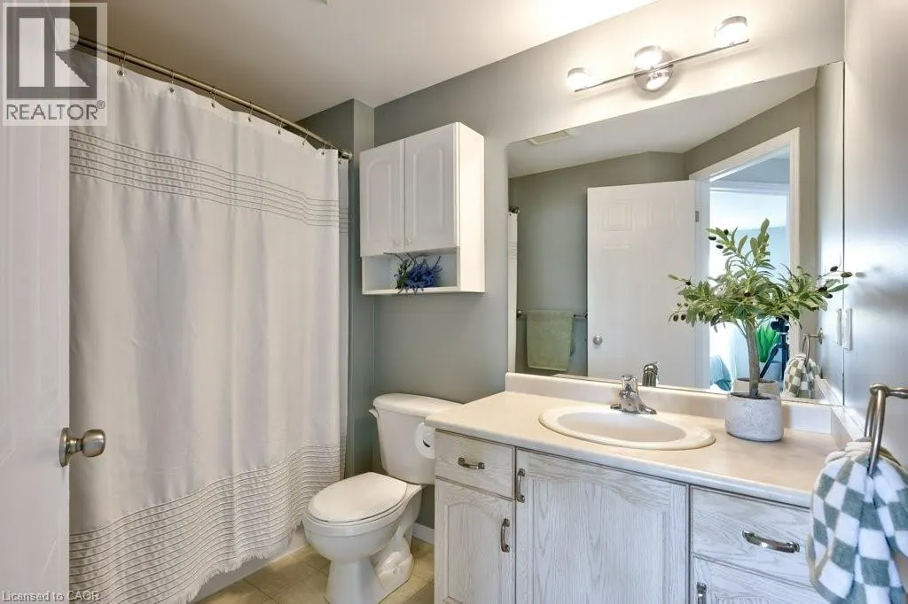 84 WESTMEADOW Drive Unit# 2, #2
