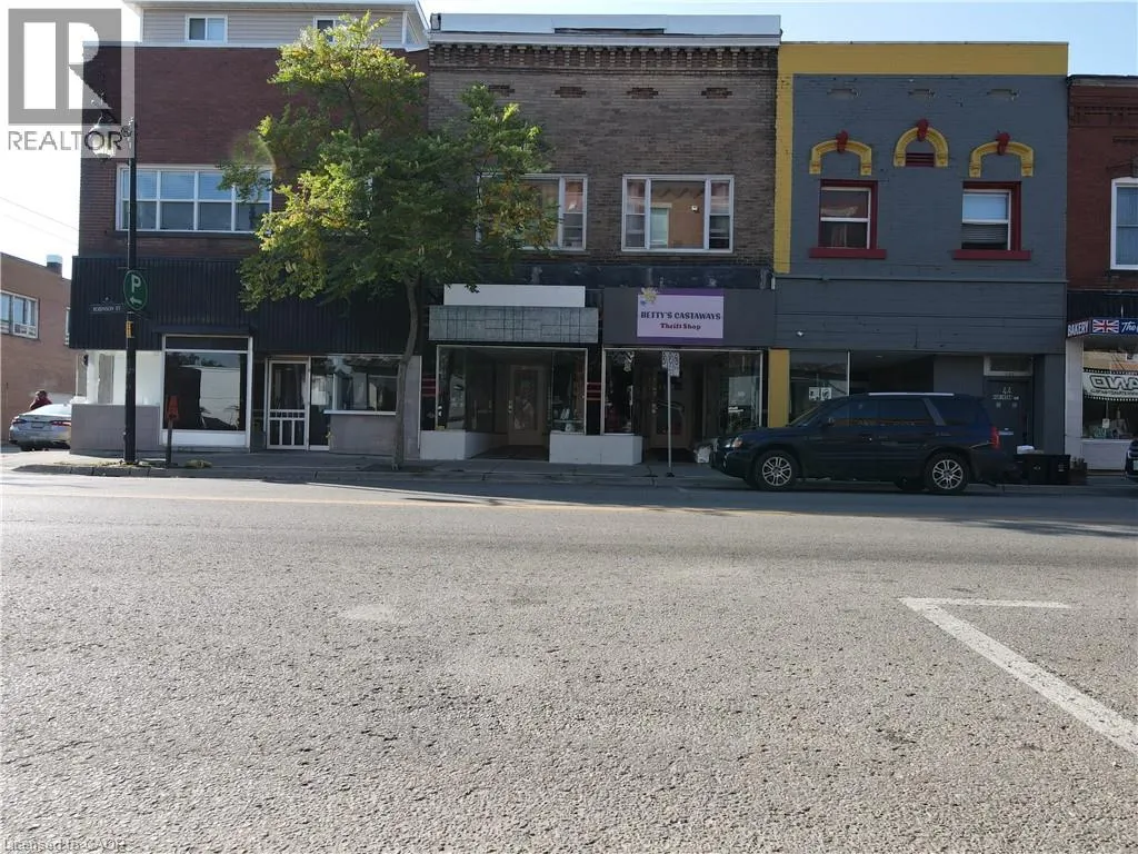 40 & 42 ROBINSON Street