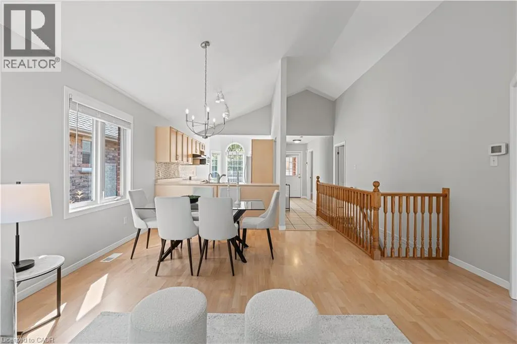 432 SANDBANKS Crescent