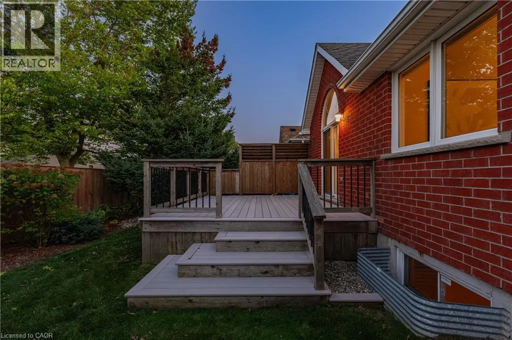 432 SANDBANKS Crescent
