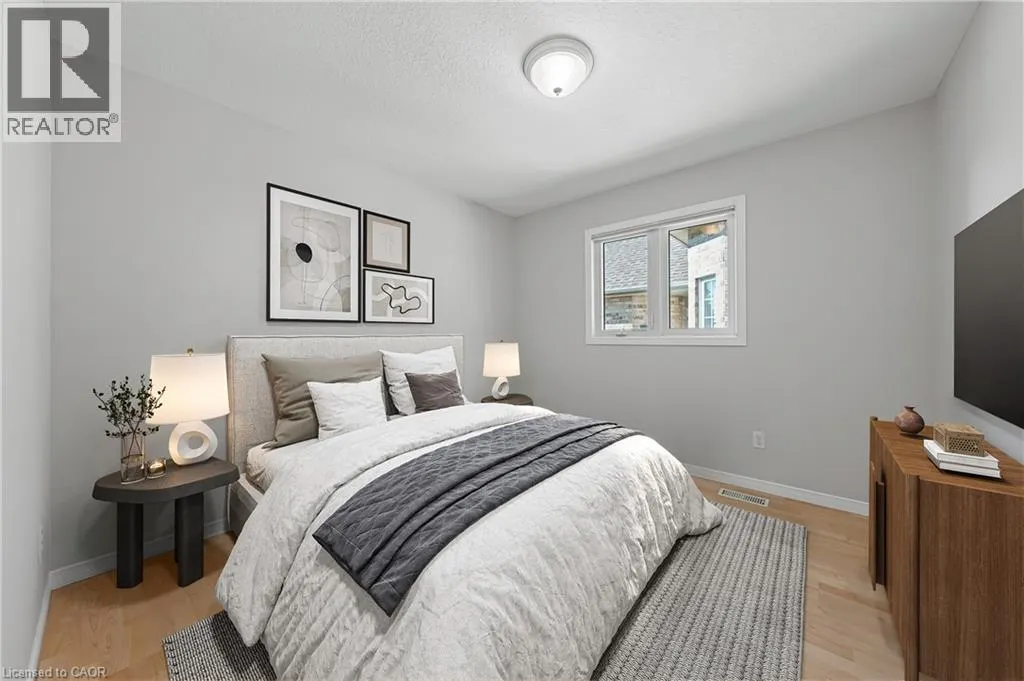 432 SANDBANKS Crescent