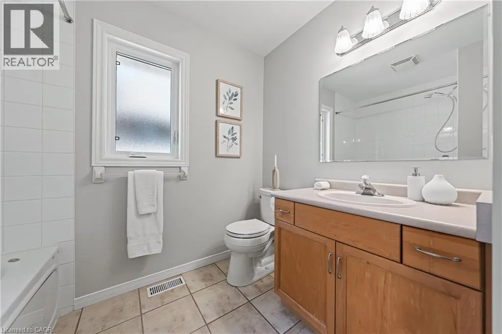 432 SANDBANKS Crescent