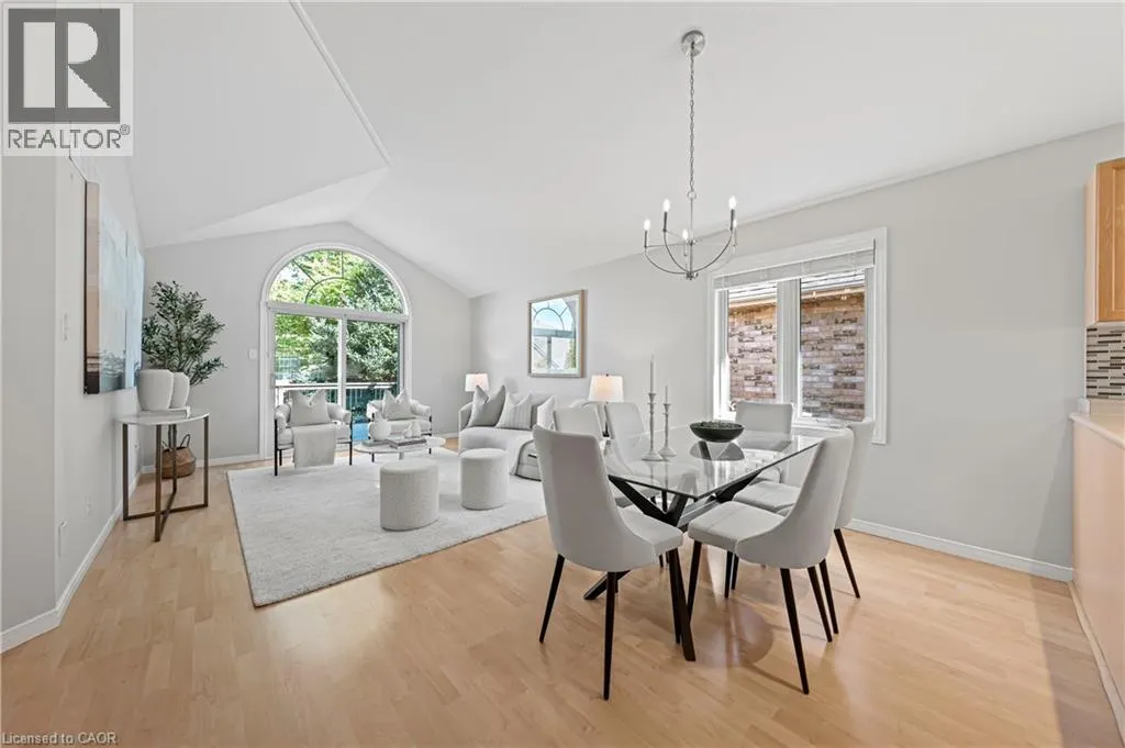 432 SANDBANKS Crescent