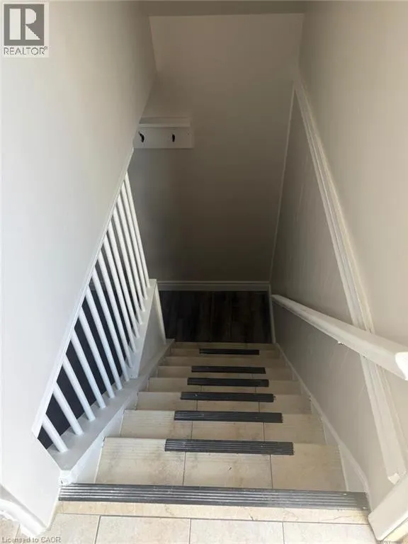 4 HART Place Unit# LOWER, #LOWER