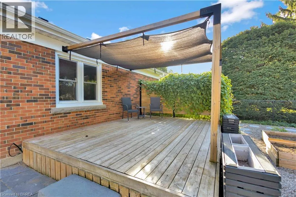 32 HILLIER Crescent