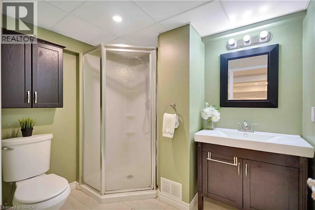 32 HILLIER Crescent