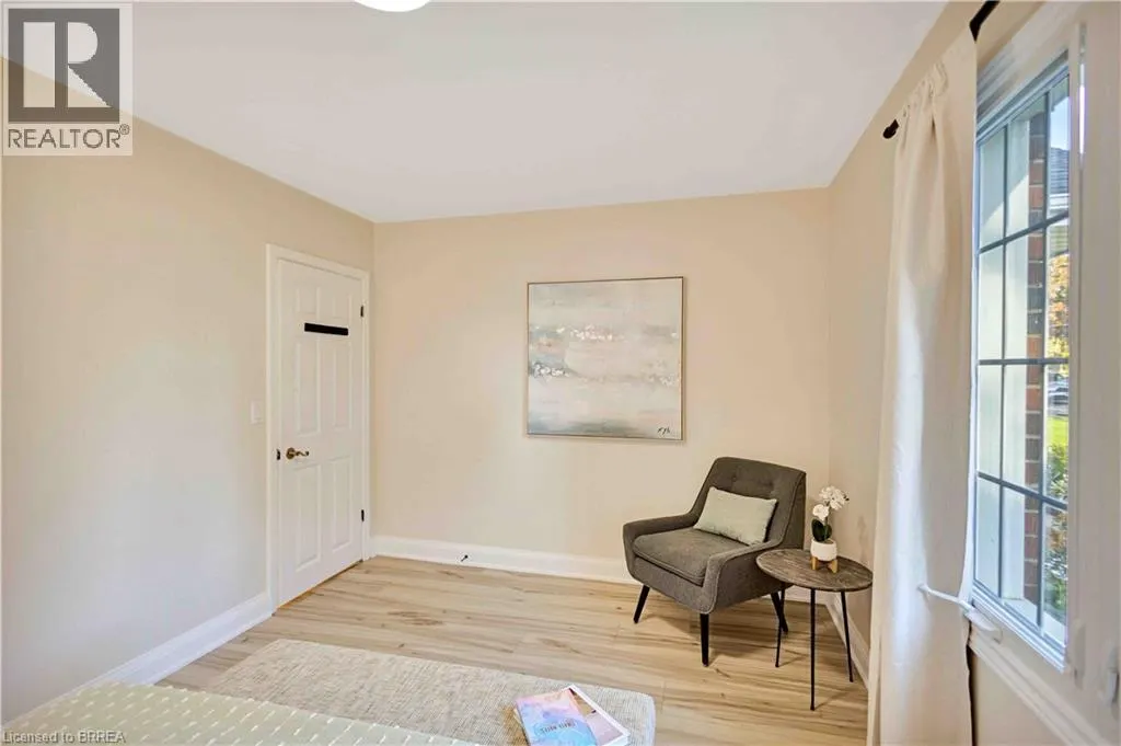 32 HILLIER Crescent