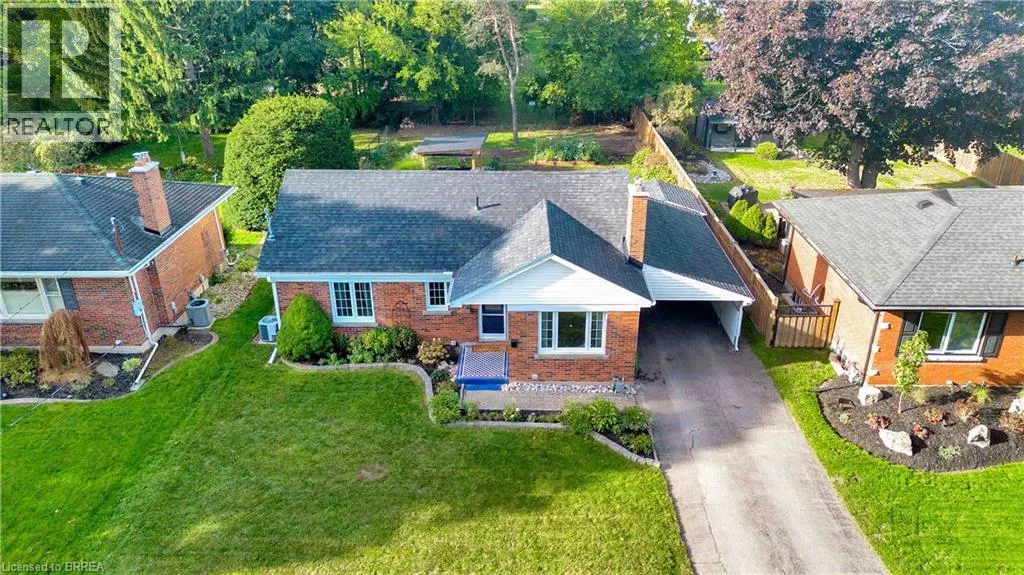 32 HILLIER Crescent