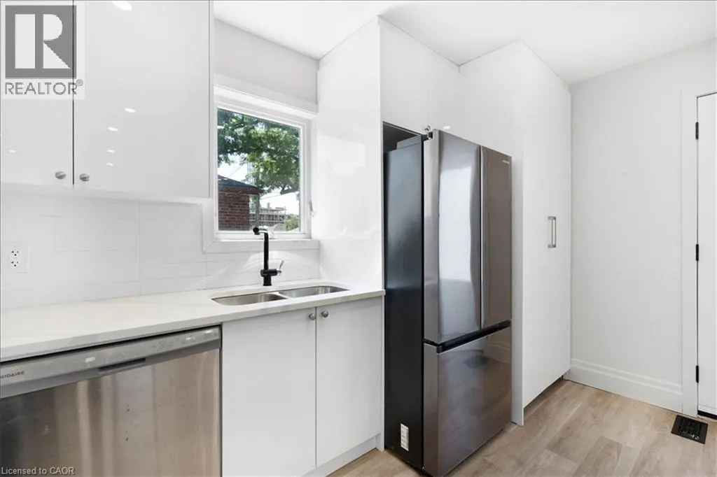 449 UPPER WELLINGTON Street Unit# 1, #1
