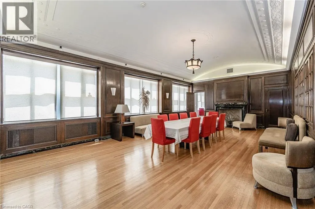 404 KING Street W Unit# 128, #128