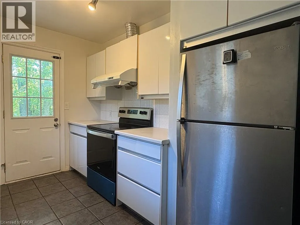 551 FALLINGBROOK Drive