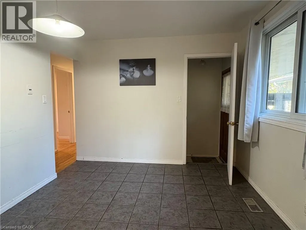 551 FALLINGBROOK Drive