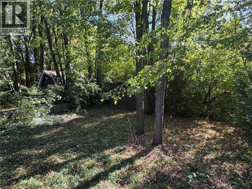 551 FALLINGBROOK Drive