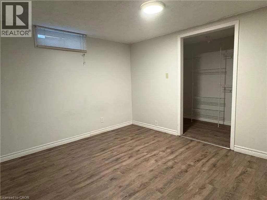 551 FALLINGBROOK Drive