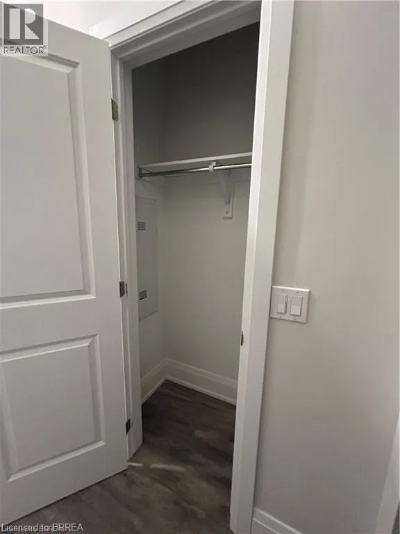 11 QUEEN Street Unit# 206, #206