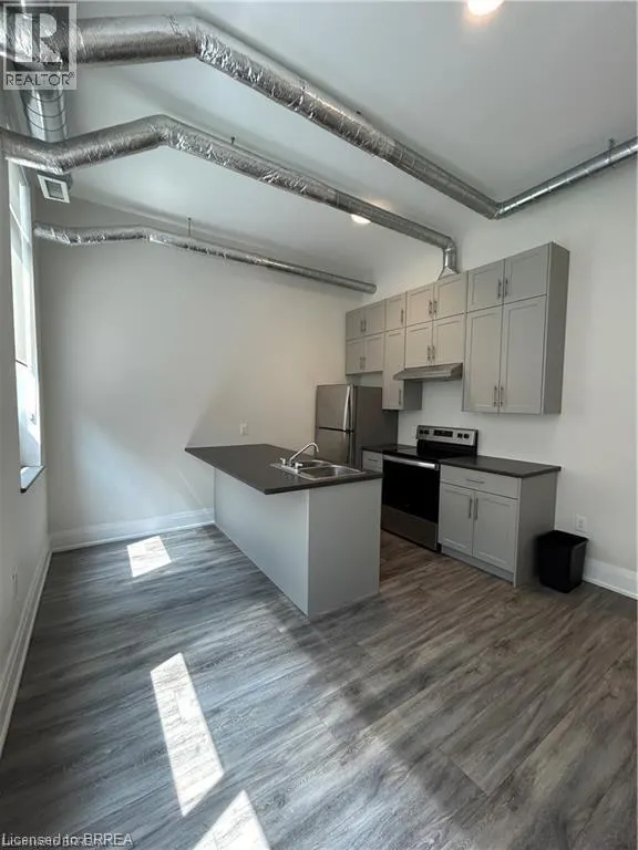 11 QUEEN Street Unit# 206, #206