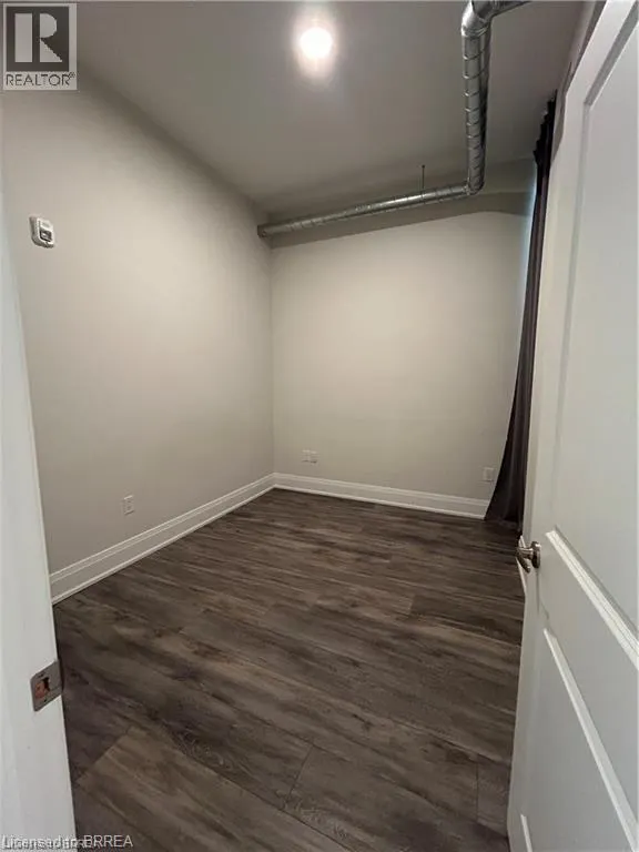 11 QUEEN Street Unit# 206, #206