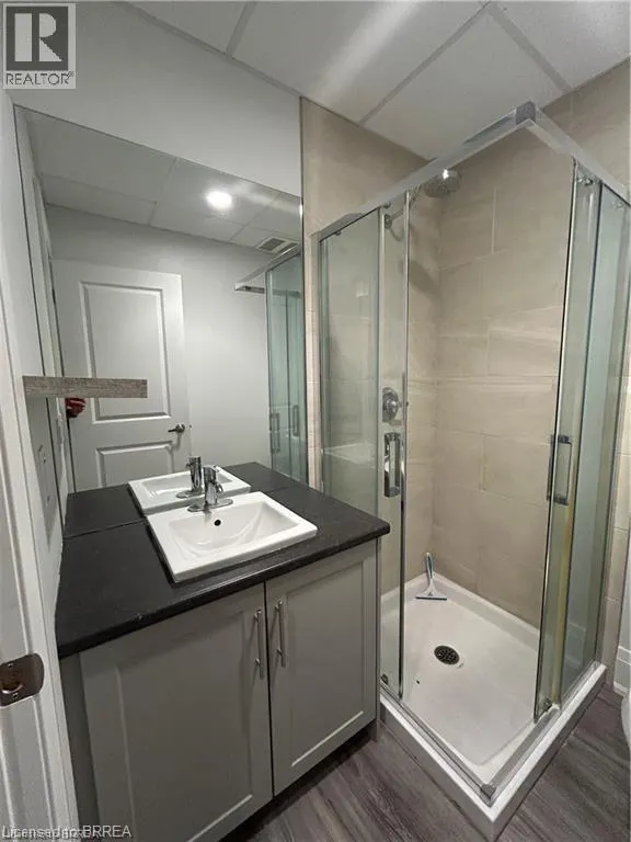11 QUEEN Street Unit# 206, #206
