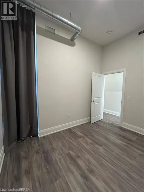 11 QUEEN Street Unit# 206, #206