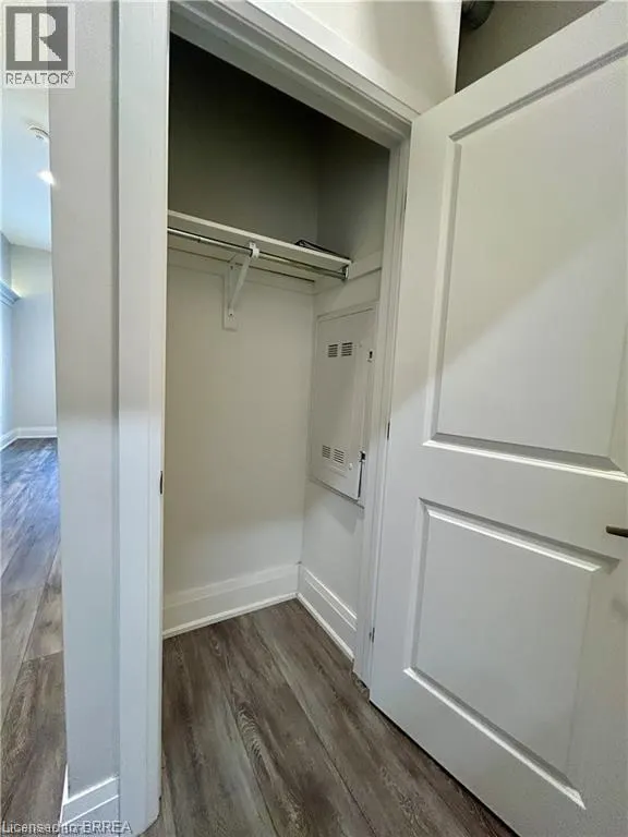 11 QUEEN Street Unit# 302, #302
