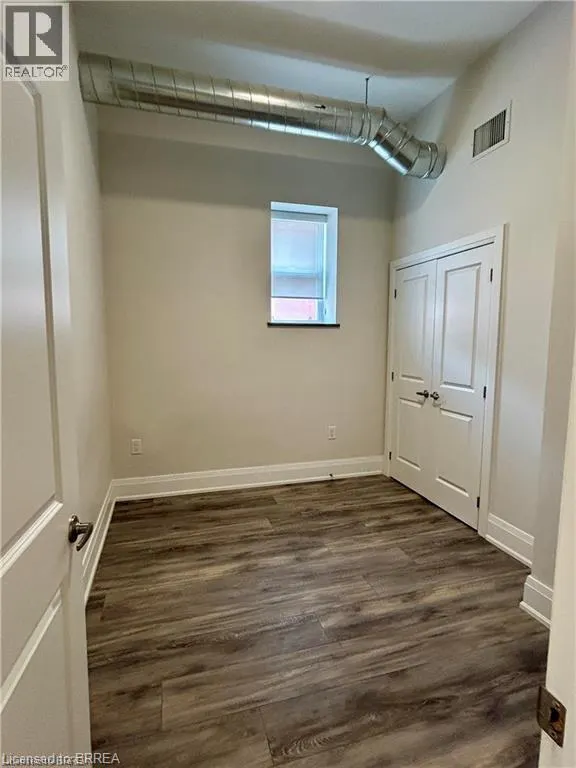 11 QUEEN Street Unit# 302, #302