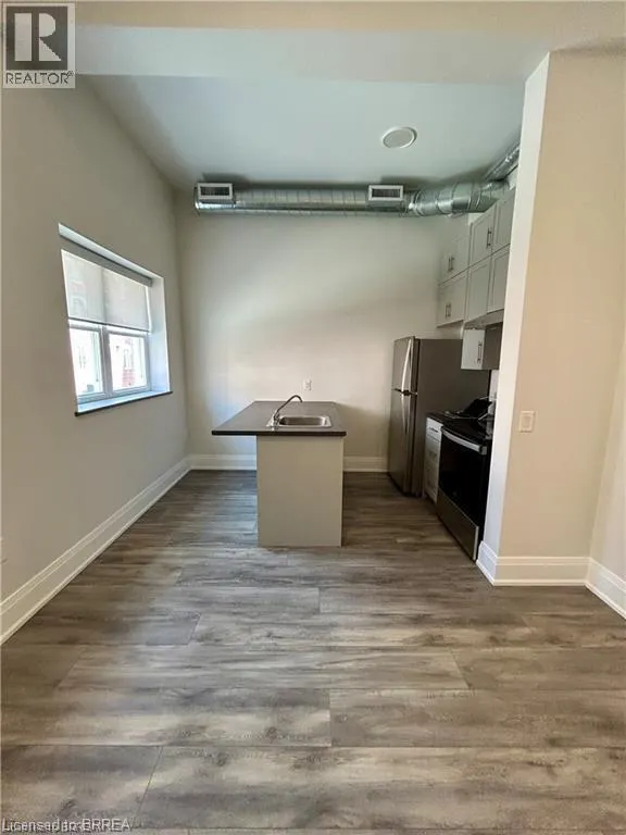 11 QUEEN Street Unit# 302, #302